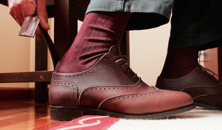 ¿Para que sirve el calzador de zapatos?