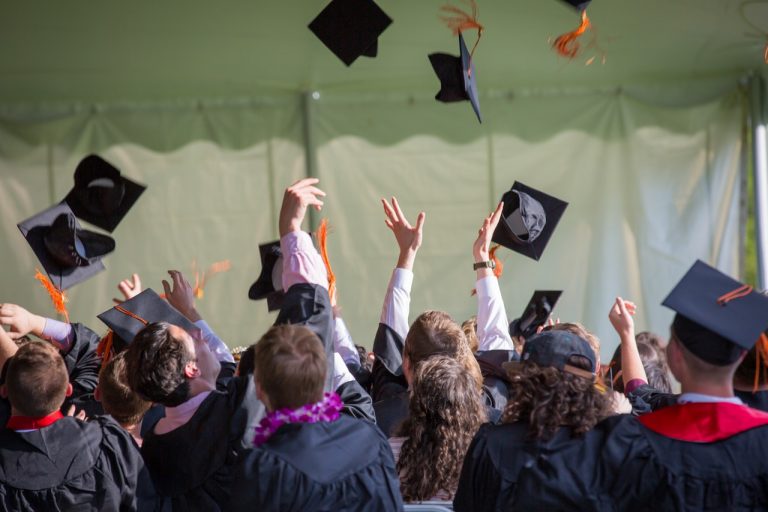 Accesorios para llevar a tu graduación
