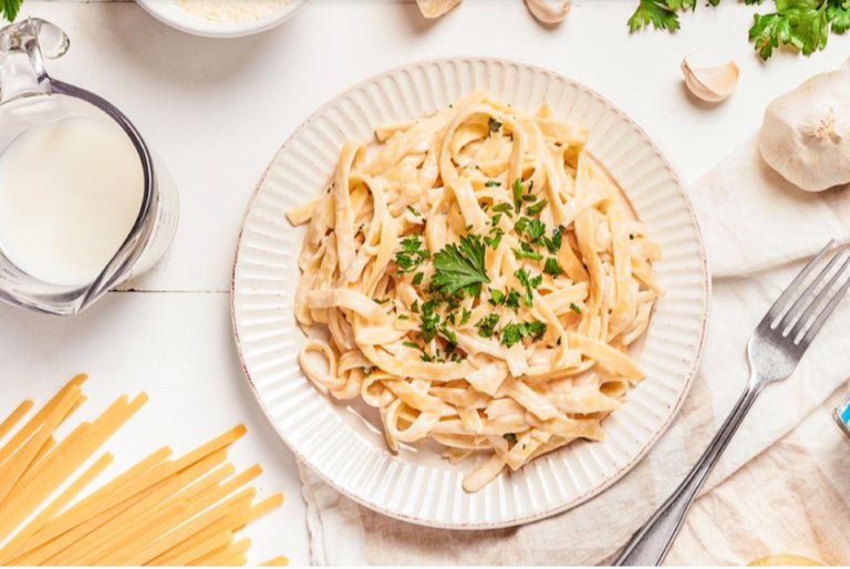 ¿Cómo hacer salsa Alfredo?